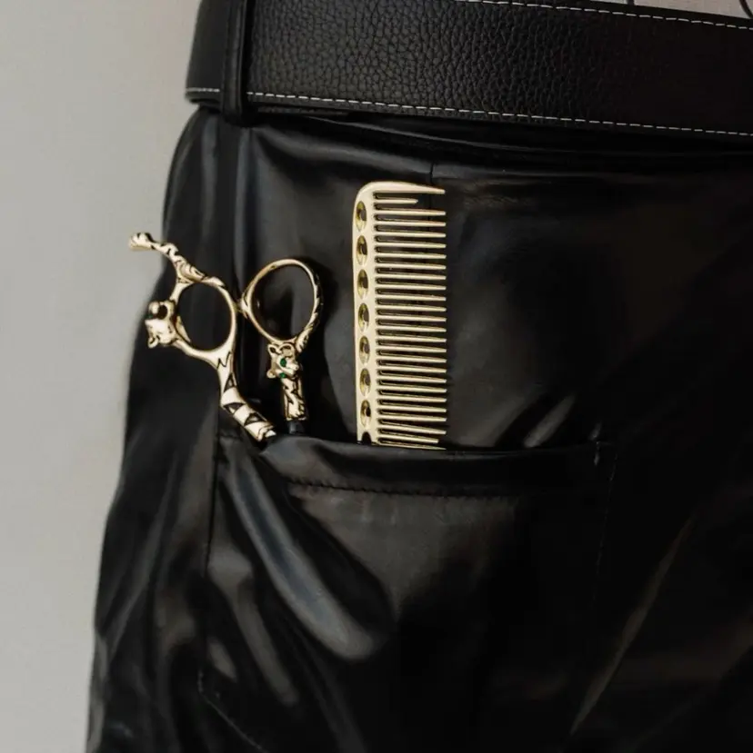 長山 里咲の掲載