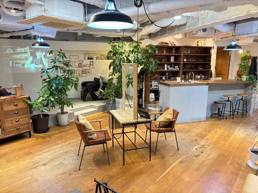 銀座knoll🌿 【平日朝限定cut】の掲載