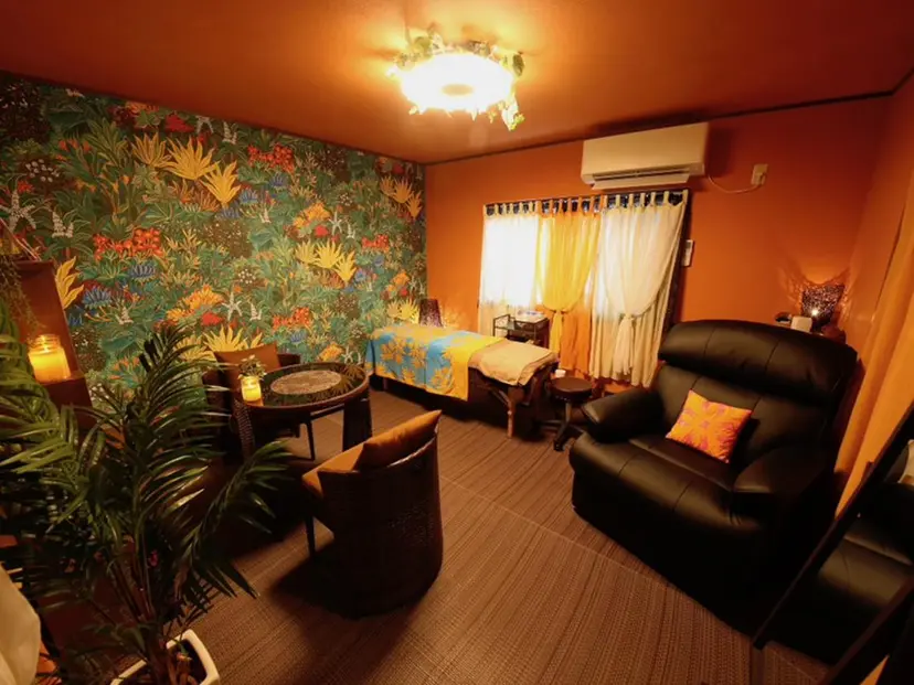 小顔&ヘッドスパ/ もりもとまきみの掲載