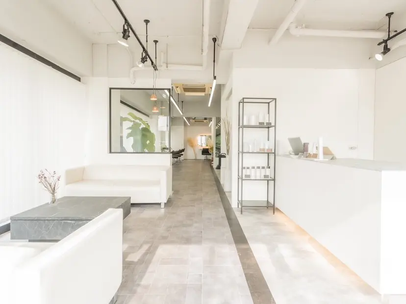 艶髪/韓国ヘア/ 透明感カラー/ トワの掲載