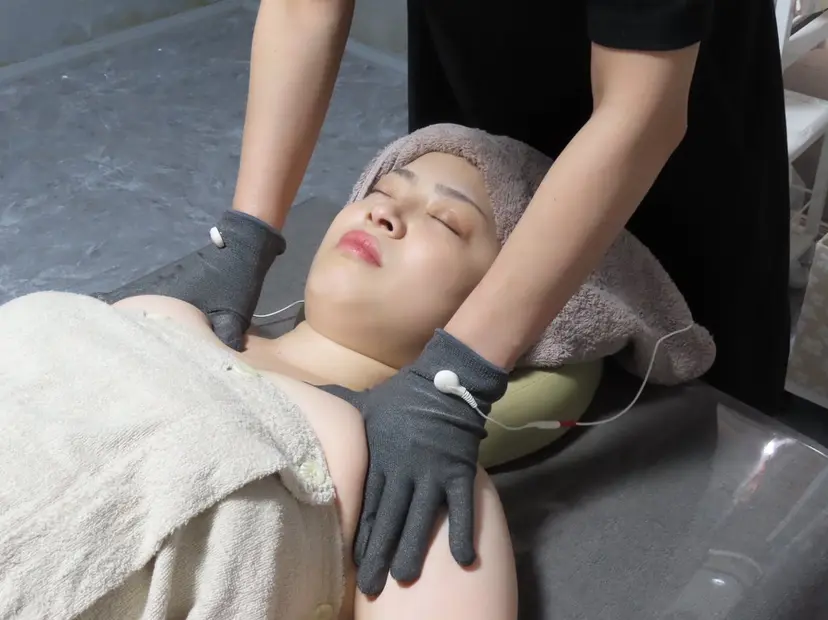 Laule'a Ayaseの掲載