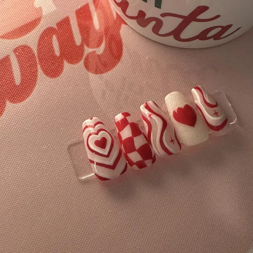 JELL☺︎ 表参道NAILの掲載