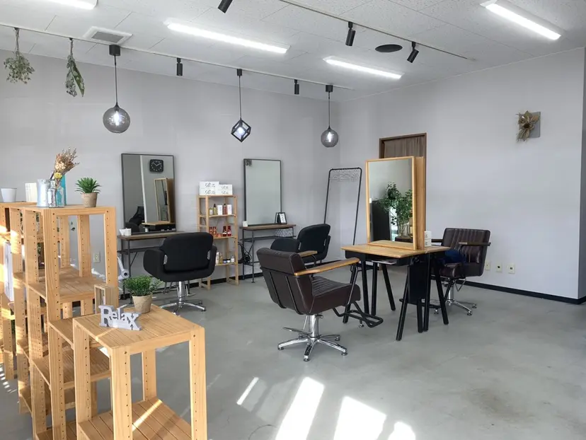 髪質改善カラーズ カフェプラスの掲載