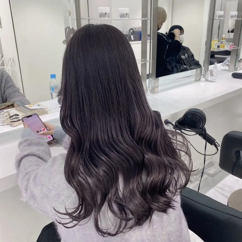 韓国風レイヤー透明感 艶髪カラー/岡田悠希の掲載