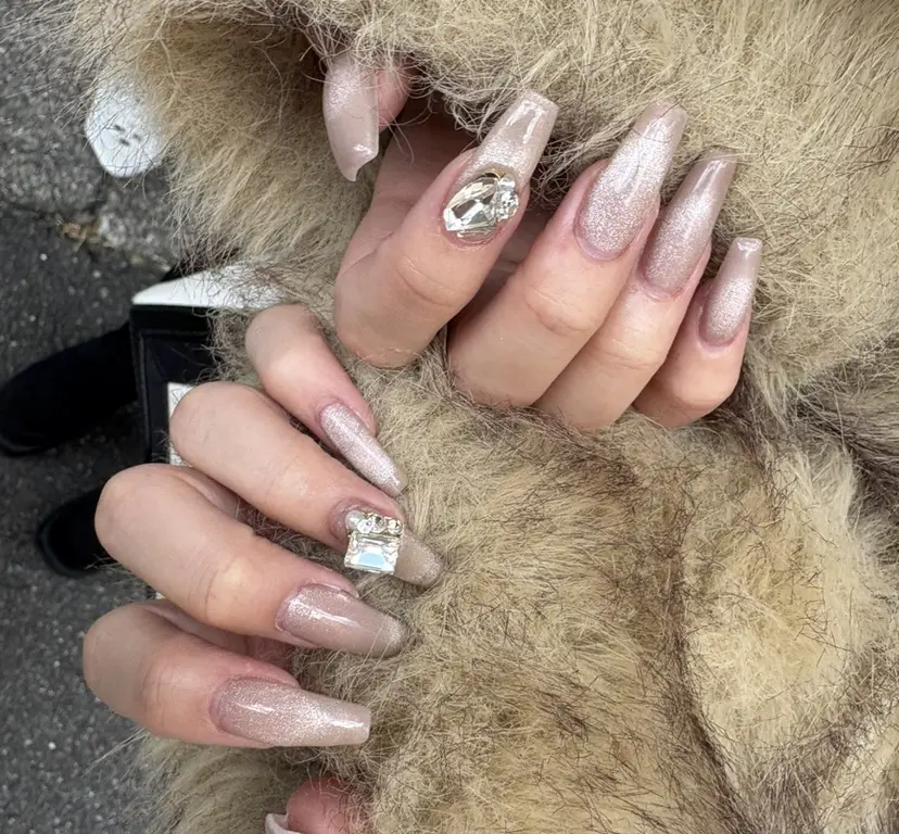 Brodia nailsの掲載