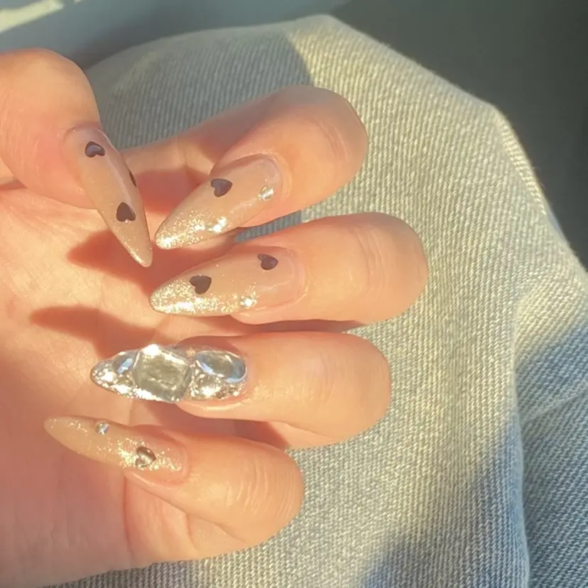 RASLLY nailの掲載