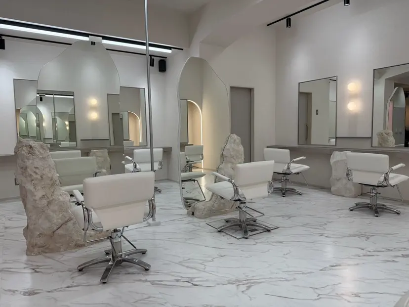 グレージュ🐰透明感 カラー🫧akihoの掲載