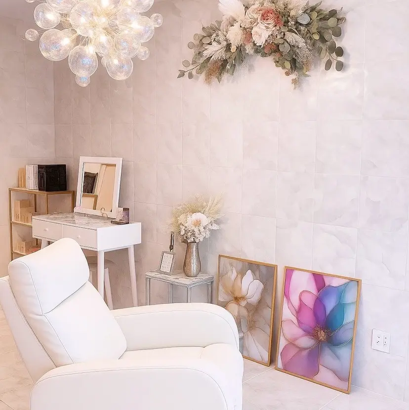 Liber【リベル】 AYAKAの掲載