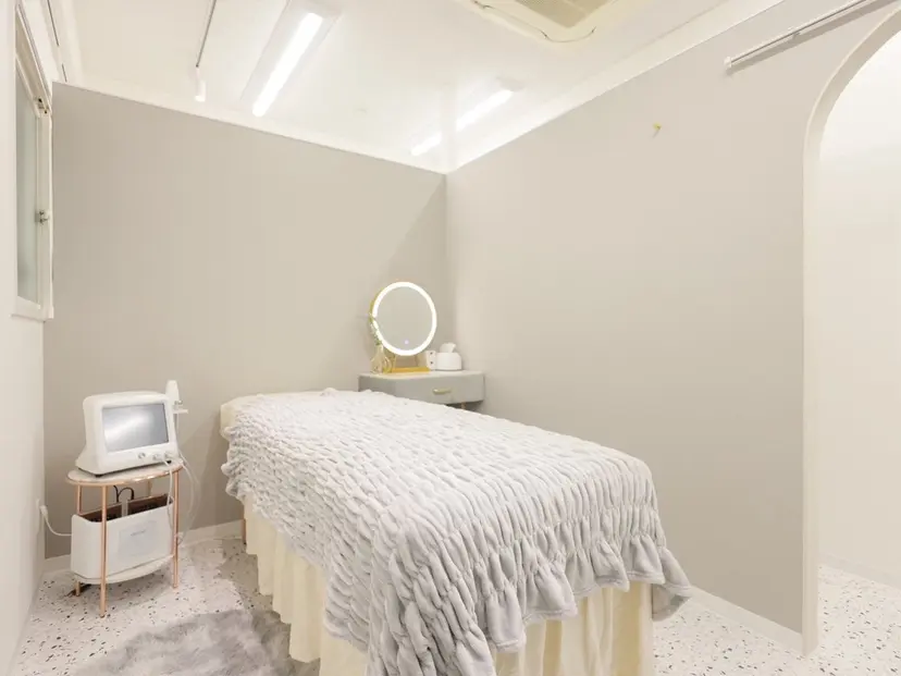 ホワイトラボ梅田 ｜毛穴・韓国肌管理の掲載