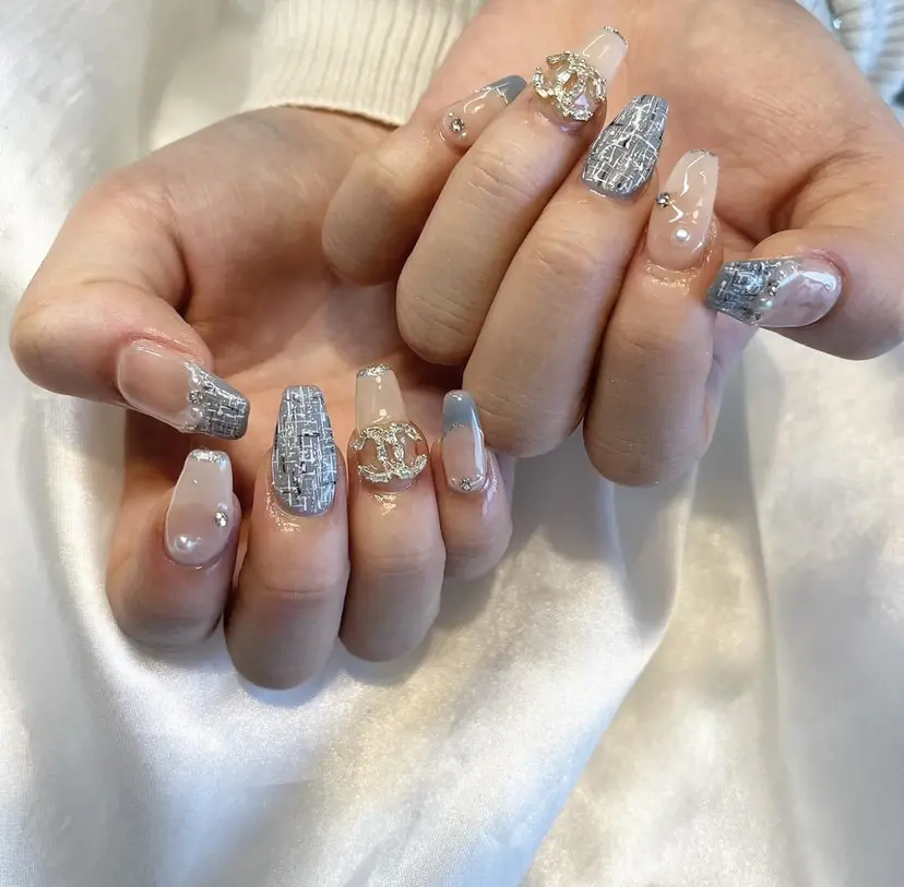 Liry nailの掲載