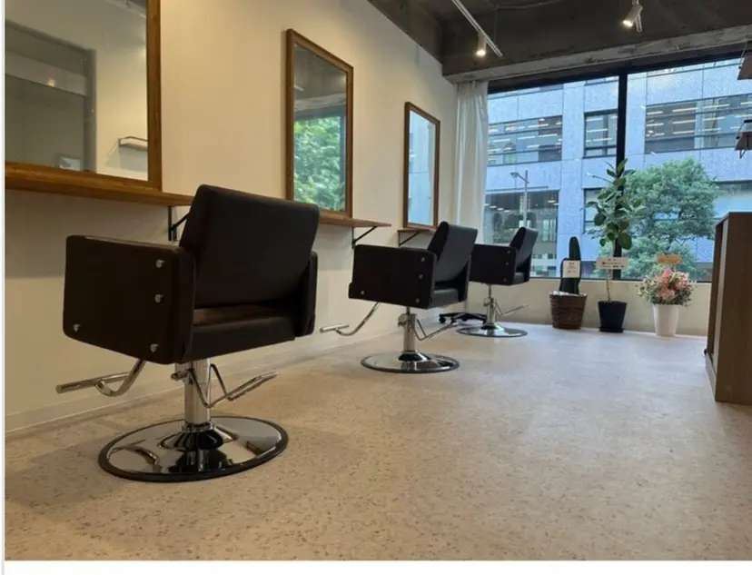 HEARTS 神保町 meguの掲載