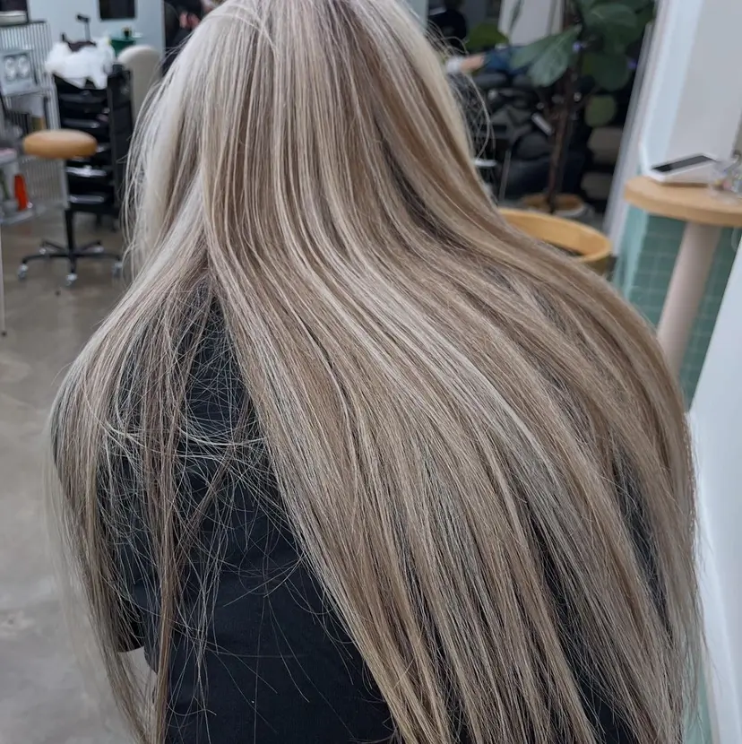 抜け感ハイトーン / ケアブリーチ/ユウキの掲載