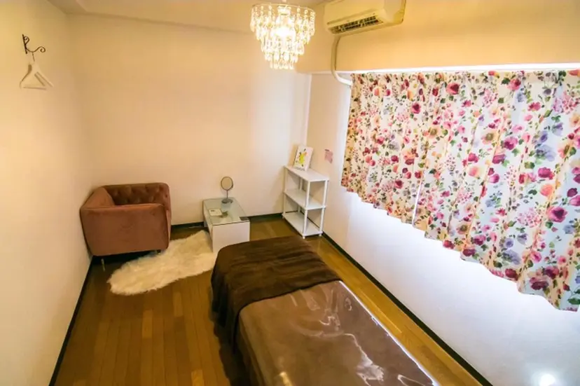 小顔整体コルギ KSラボ津店の掲載