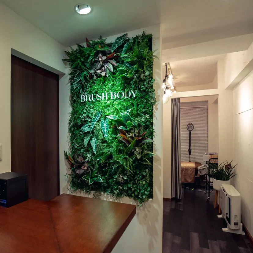 男性施術者による 光脱毛×ワックス脱毛の掲載