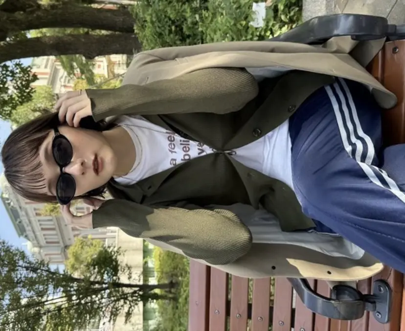 透明感|グレージュ 🌘/青空soraの掲載