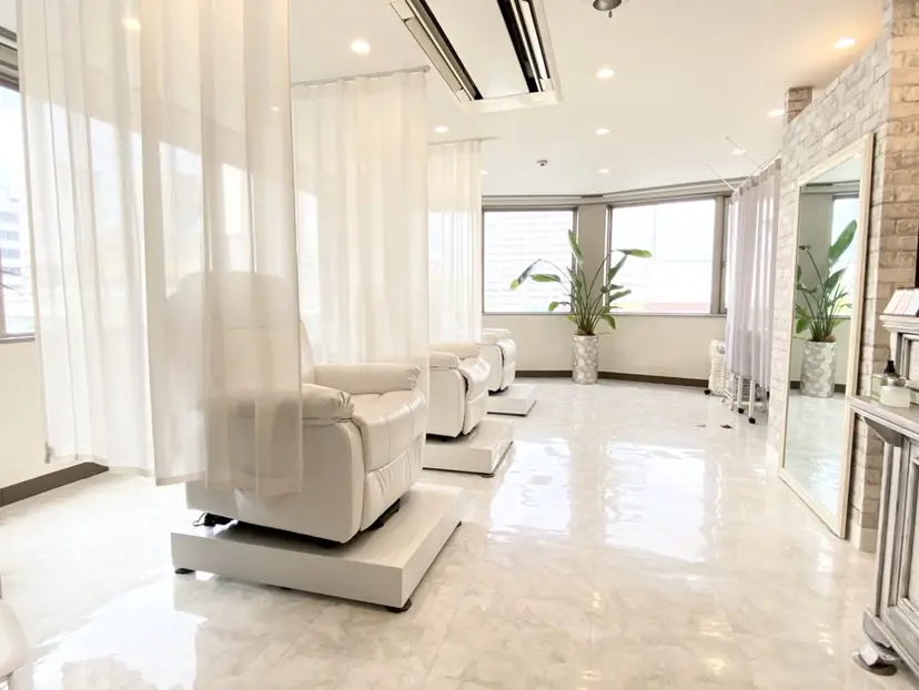 h.plus staffの掲載