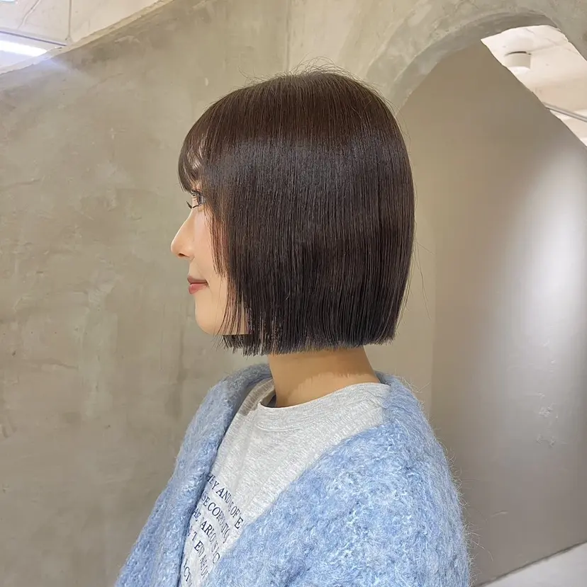 切りっぱなしボブ/ 艶カラー/綾莉の掲載