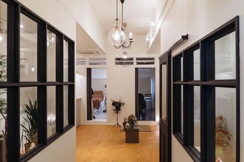 AMIES (エイミス)の掲載