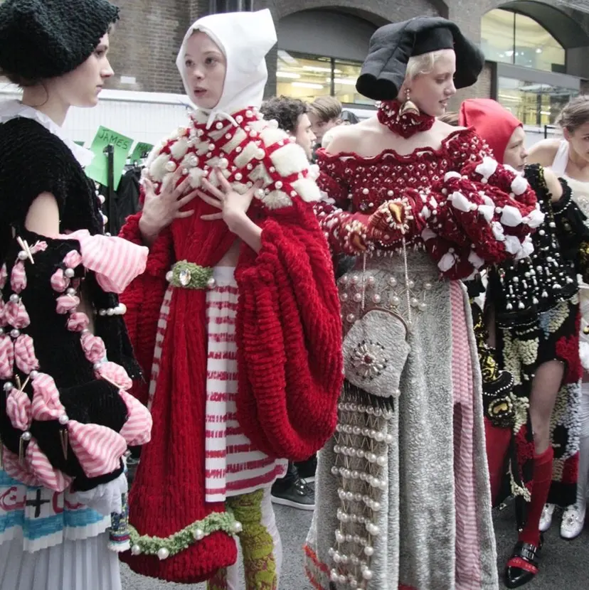 透明感カラー /ブリーチ/髪質改善の掲載