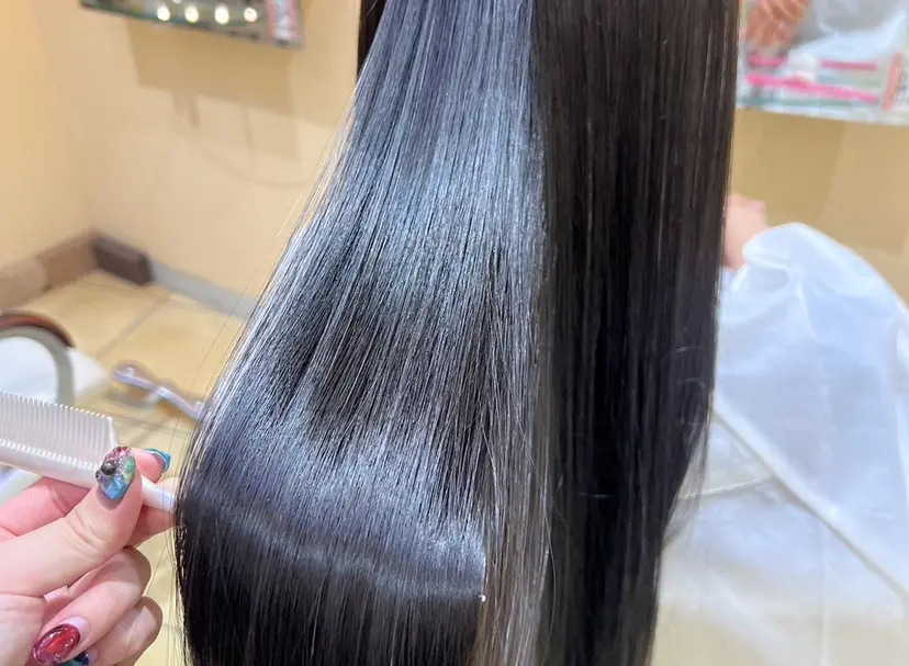最高の髪質改善🩵 艶カラー 惠美の掲載
