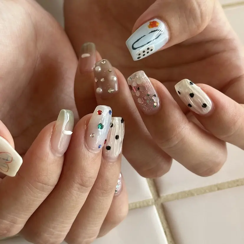 COIN nail hinataの掲載