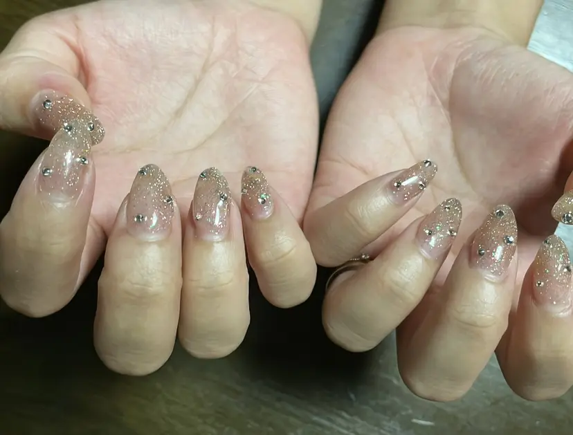 Charlot Nail Salonの掲載
