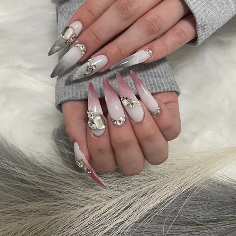 Nail salon 25の掲載