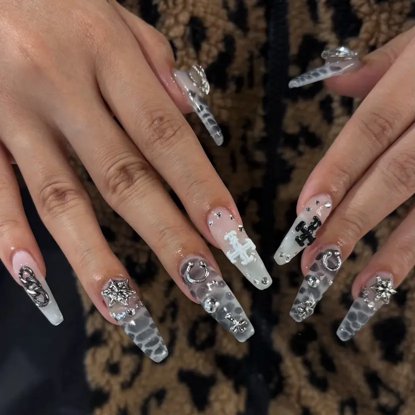 カンナ【Y2Kネイル /コーンロウ】の掲載