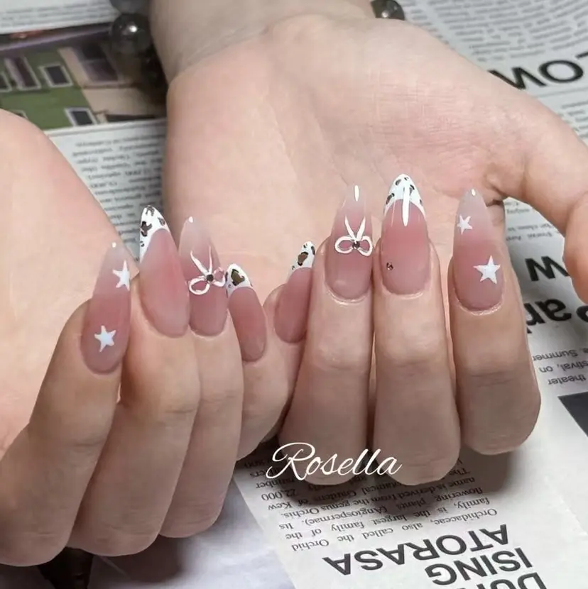 Hitomi Nail salonの掲載