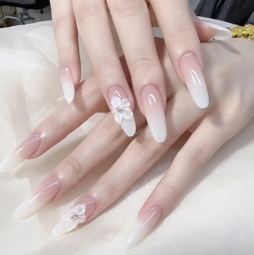queen nail 新宿店の掲載