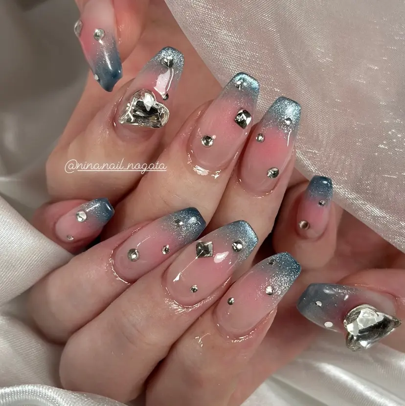 NINA nailの掲載