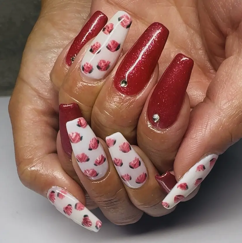 R Bella Nailの掲載