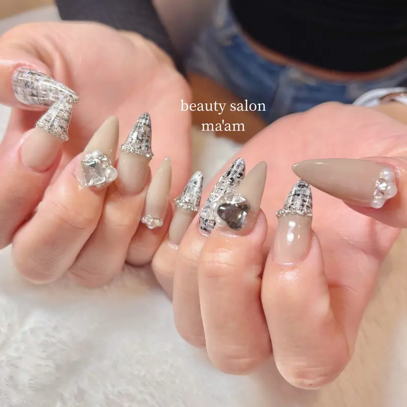 chihiro 小路ネイルの掲載