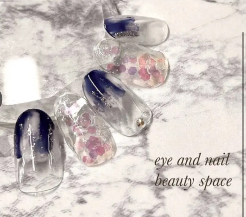 杉山 ネイリストの掲載