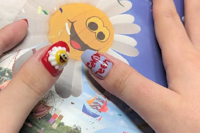 imaichise 🧡💜推しネイルの掲載