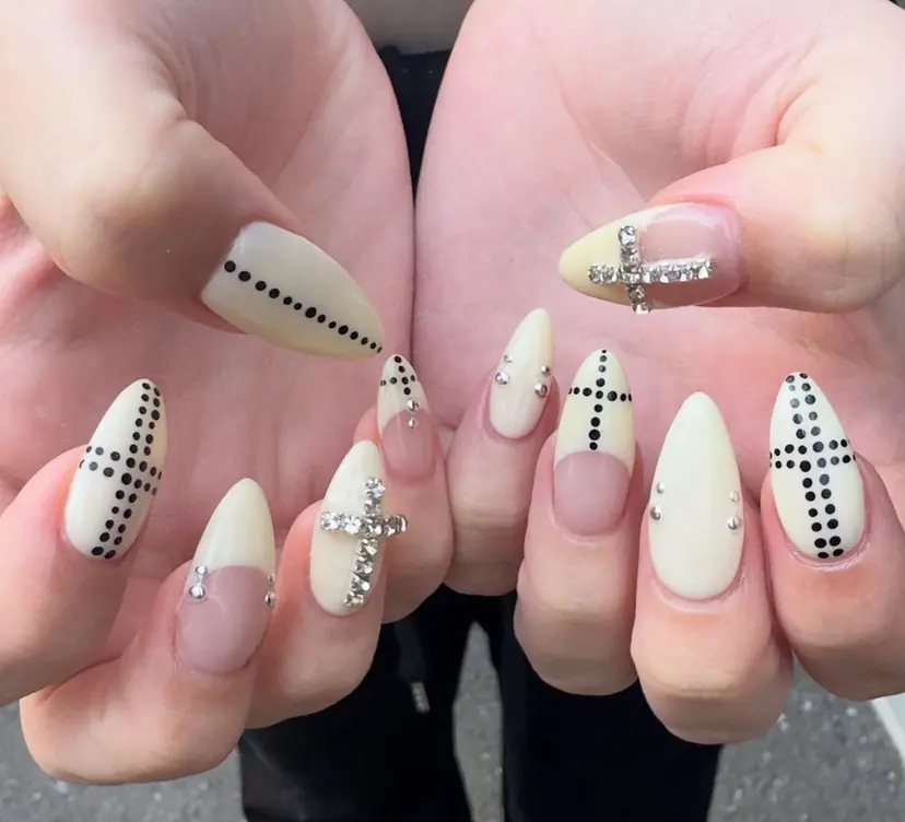 MH_ Nailの掲載
