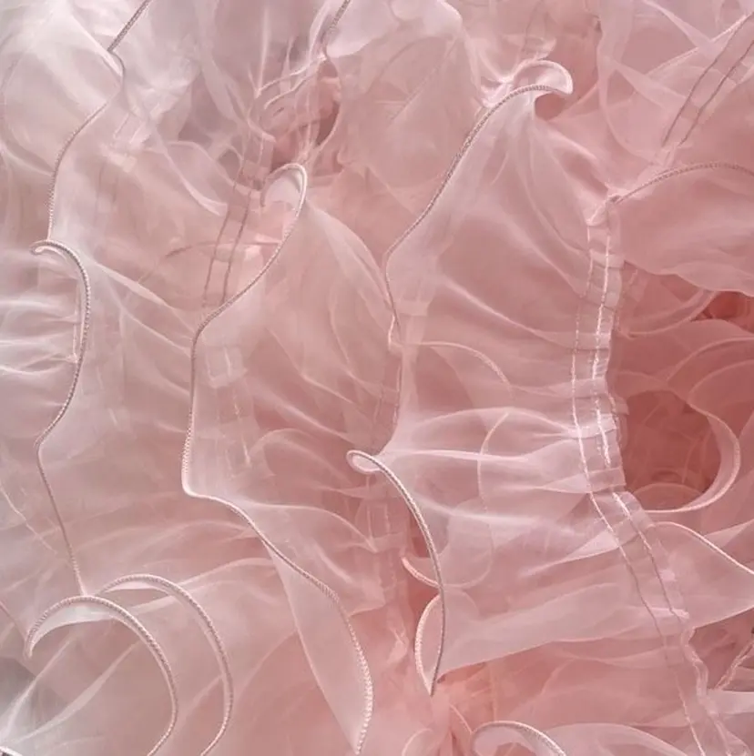 𝐲𝐮𝐮𝐦𝐢 エクステ/ 艶カラーの掲載