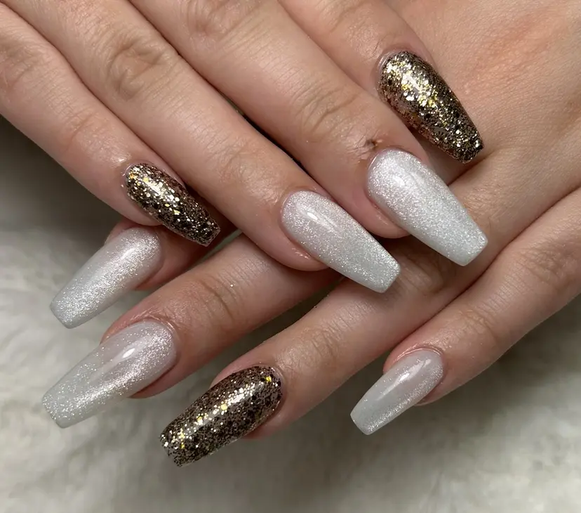 岡崎 有美香の掲載