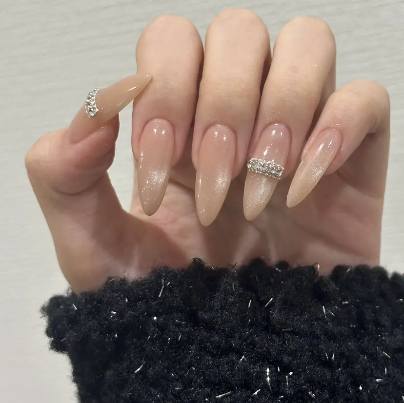 韓国𝐧𝐚𝐢𝐥 🇰🇷🤍マオの掲載