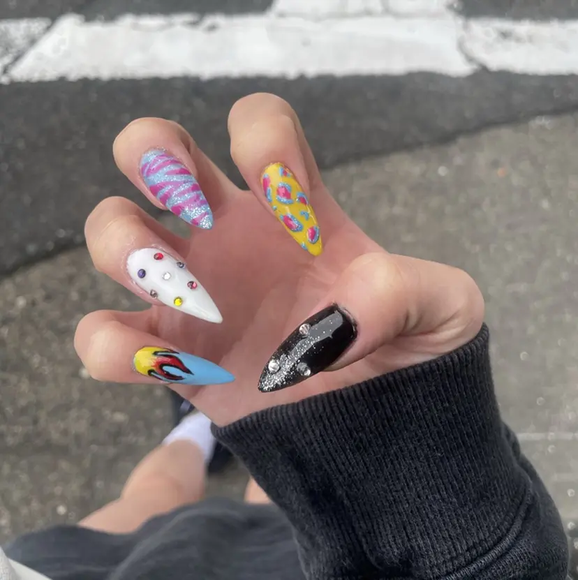 33nail✴️栄 スミレ❇️Gel-xの掲載