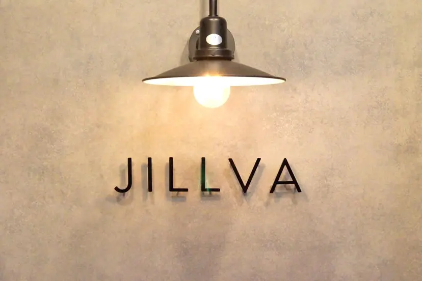 N°jillva/ /小坂奈々の掲載