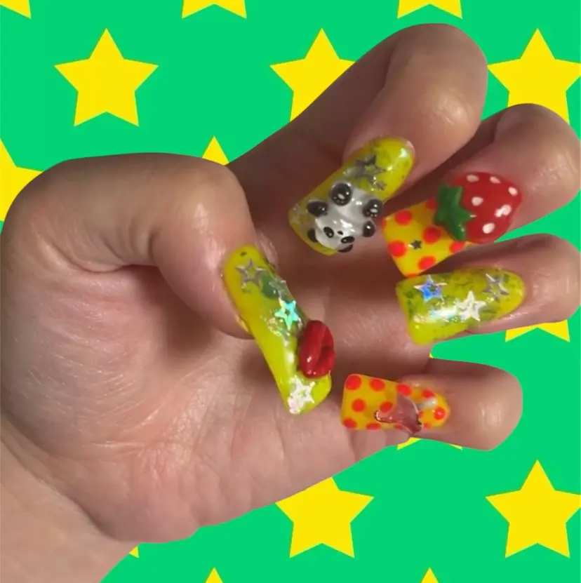 ⭐️Nailash 池袋店URARA⭐️の掲載