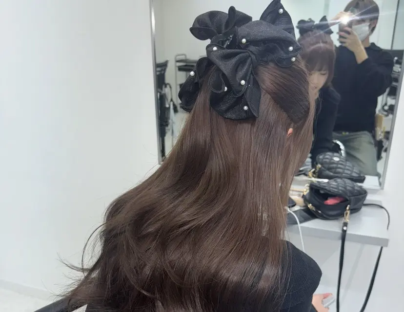 ブリーチなしWカラー /艶カラー✨の掲載