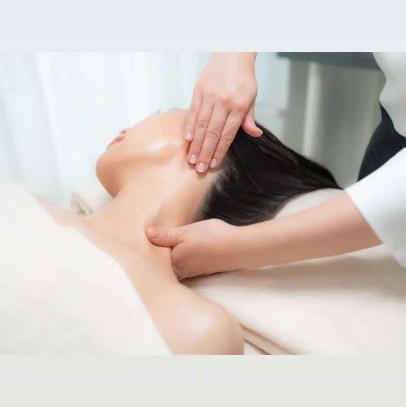 首と頭の不調を整える 小顔コルギサロンの掲載