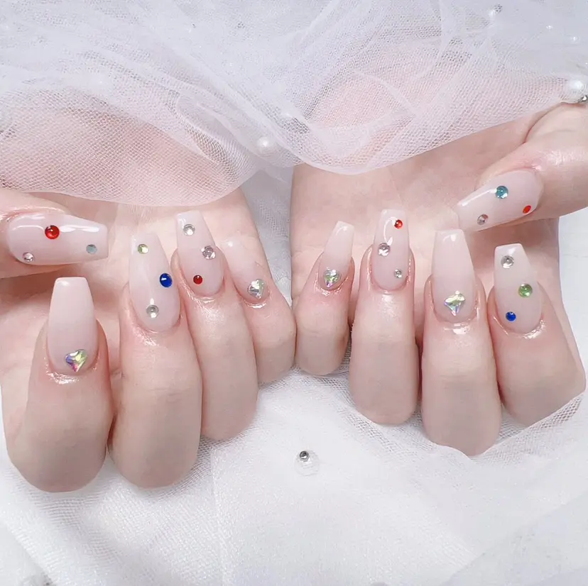 クローバーnail SARAの掲載