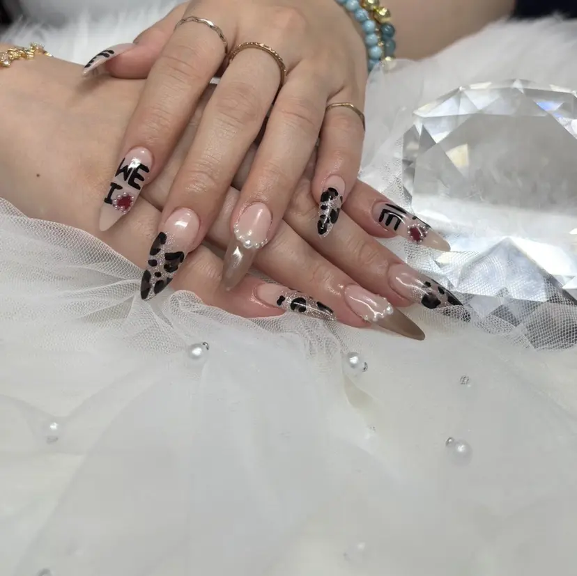 ANELA ANNAの掲載