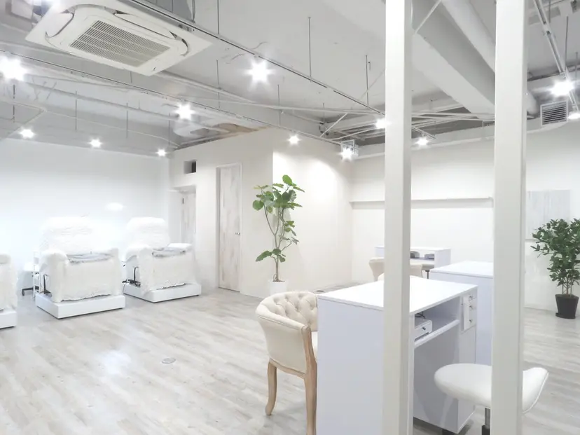 Leonie Ayami.mの掲載