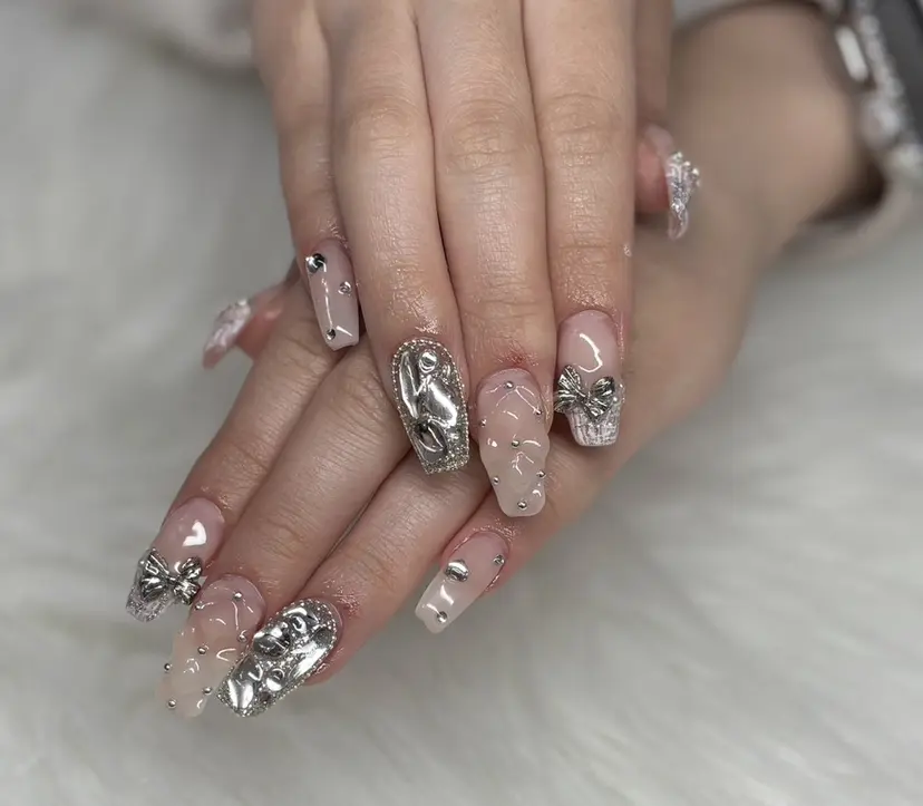 ANELA サクラの掲載