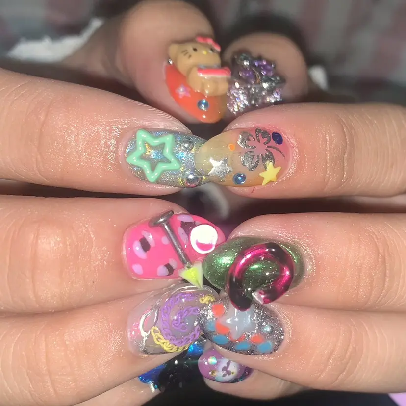 Reina_ohmy nailnailの掲載