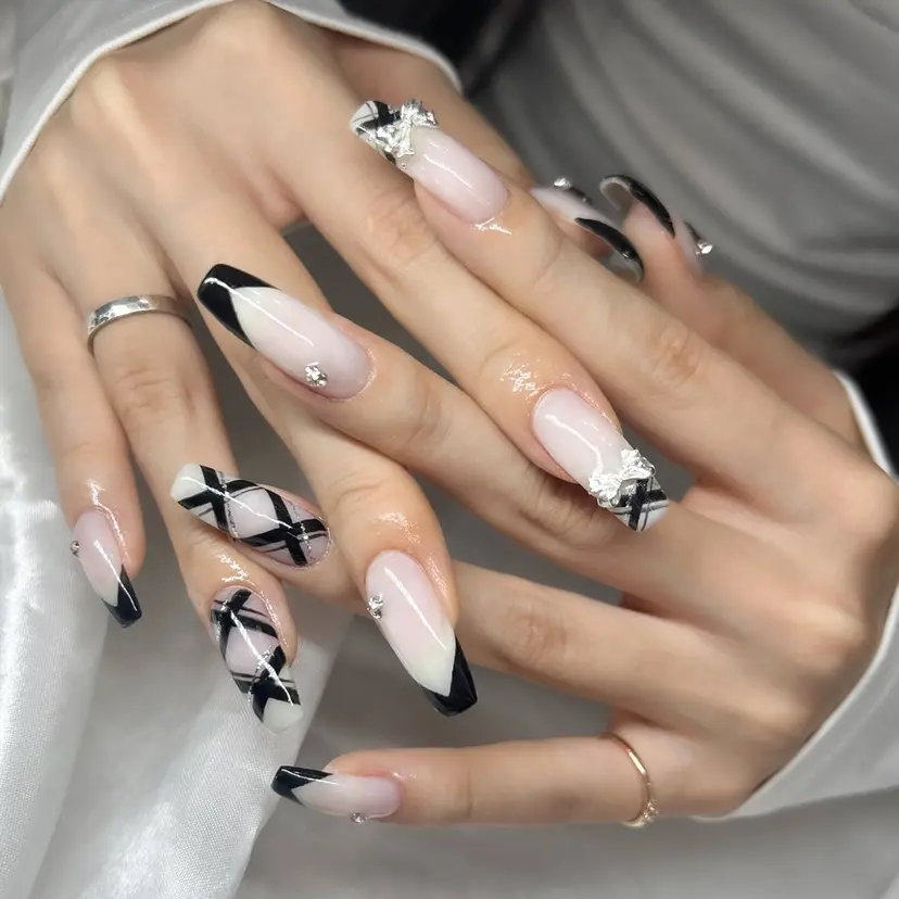 Astyle nail salonの掲載